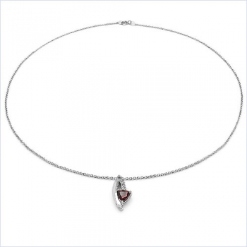 Collier/Halskette mit 5 Diamanten/ Granat-Anhänger 0,53 Karat