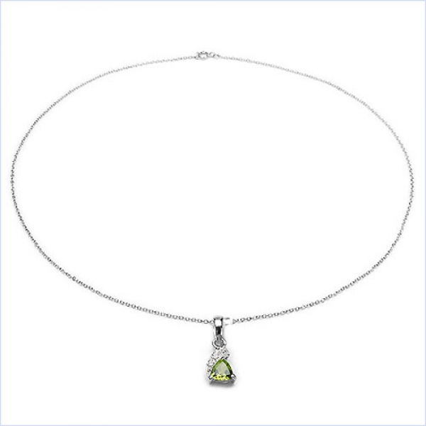 Collier/ Halskette mit 3 Diamanten/Peridot-Anhänger-0,48 Karat