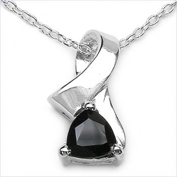 Collier/Kette mit Schwarzem Saphir-Anhänger 0,50 Karat