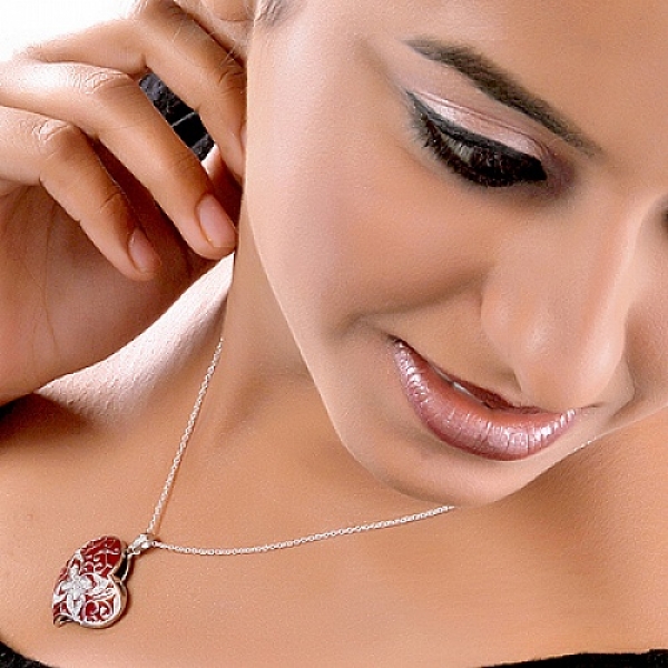 Designer Collier/Kette mit rotem Emaillie-Herz mit Zirkonia-Sterling Silber
