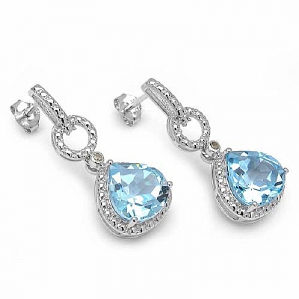 Elegante Ohrringe/Ohrstecker mit Diamant/Blautopas 3,34 Karat