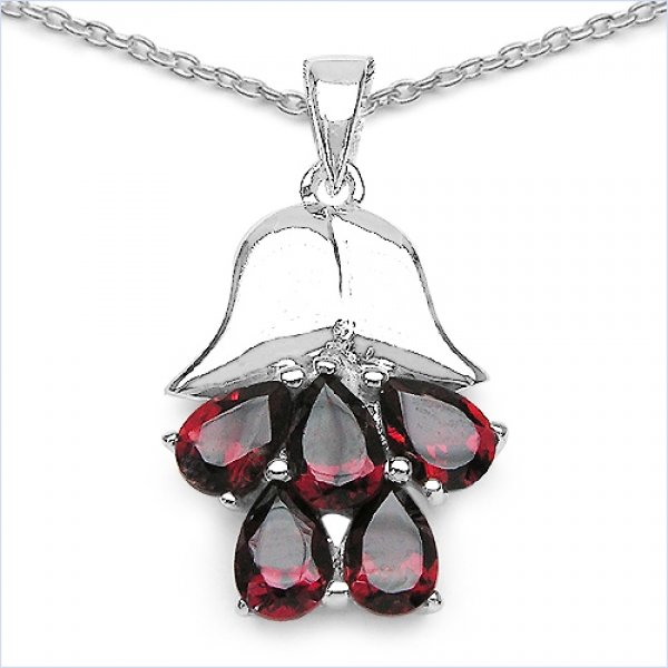 Collier/Kette mit Anhänger Granat-Blüte 2,25 Karat