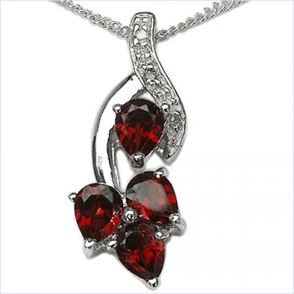 Collier/Kette mit 4 Granaten u.3 Weißen Diamanten Anhänger-1,58 Karat