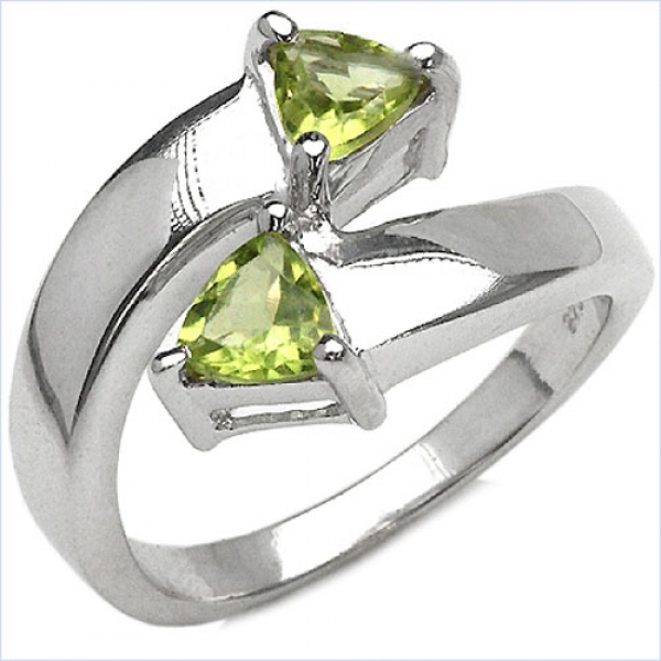 Stylisher Peridot-Ring-925/Silber-Rhodiniert 0,90 Karat